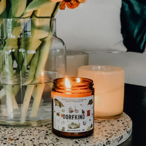 Woidkind_Duftkerze_Kerze_Dorfkind_Heu_Wiese_Gras_Pfefferminz_nachhaltig_vegan_rapswachs